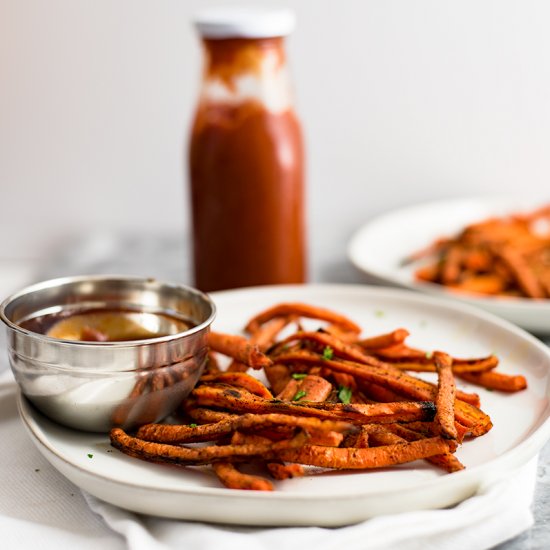 Healthy Vegan Carrot Fries