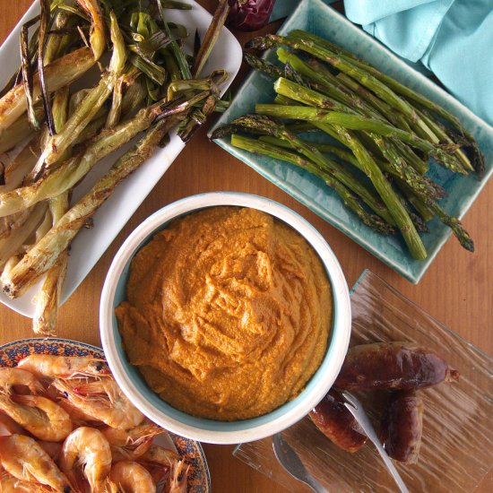 Romesco with Broiled Onions