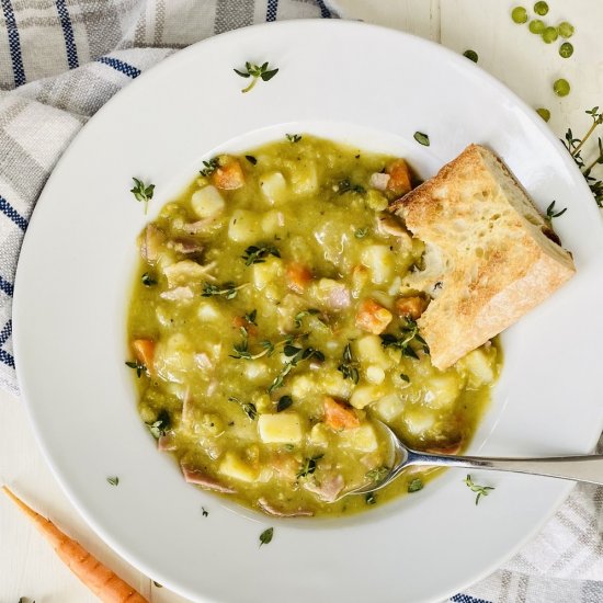 Hearty Split Pea Soup with Ham