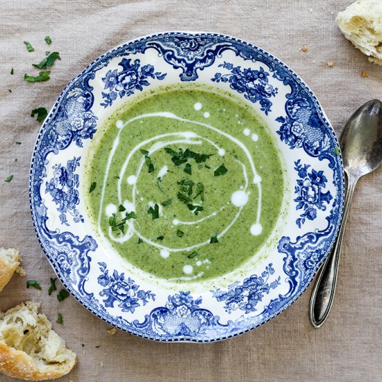 Creamy Broccoli Celery Soup