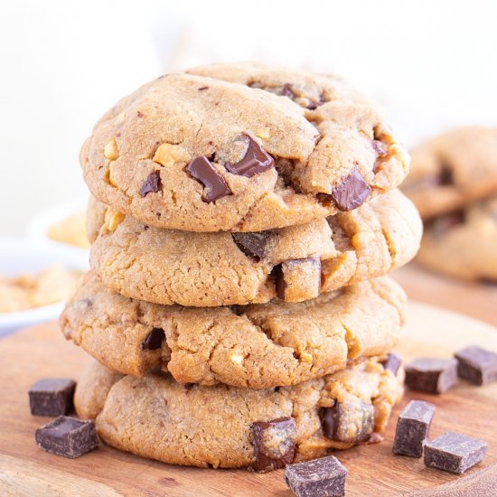 Vegan Peanut Butter Chip Cookies