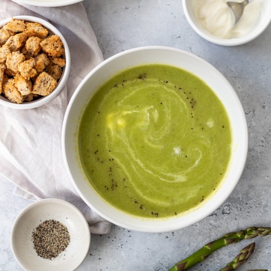 Sugar Snap Pea and Asparagus Soup