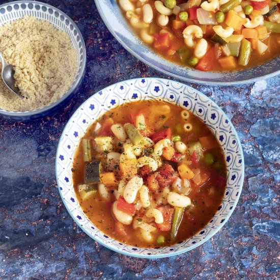 Vegetable minestrone soup