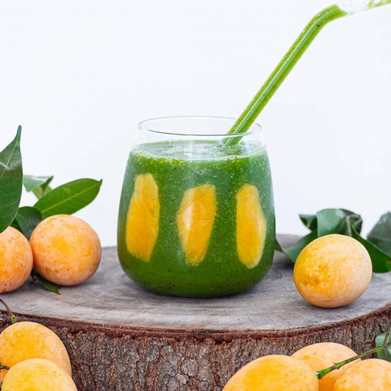 Plum Mango Kale Smoothie