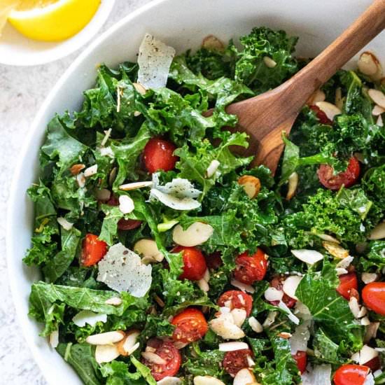 Kale Salad with Lemon Vinaigrette