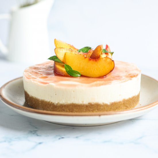 Vegan No-Bake Cheesecake with Peach