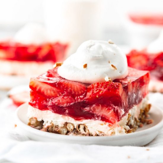 Strawberry Pretzel Jello Salad