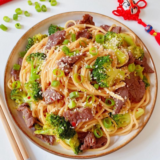 Beef Broccoli Lo Mein