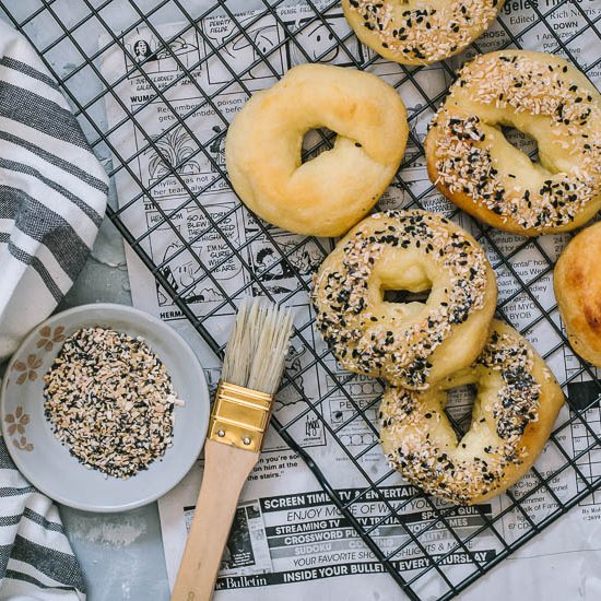 EVERYTHING BAGELS – LOW CARB