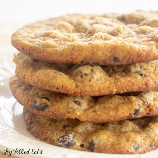 Keto Chocolate Chip Cookies