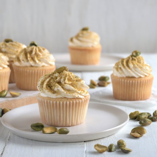 pistachio cream cupcakes