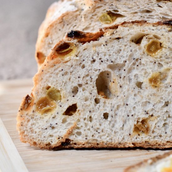 Golden Raisin Sourdough Bread