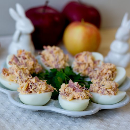 Devilled eggs with ham