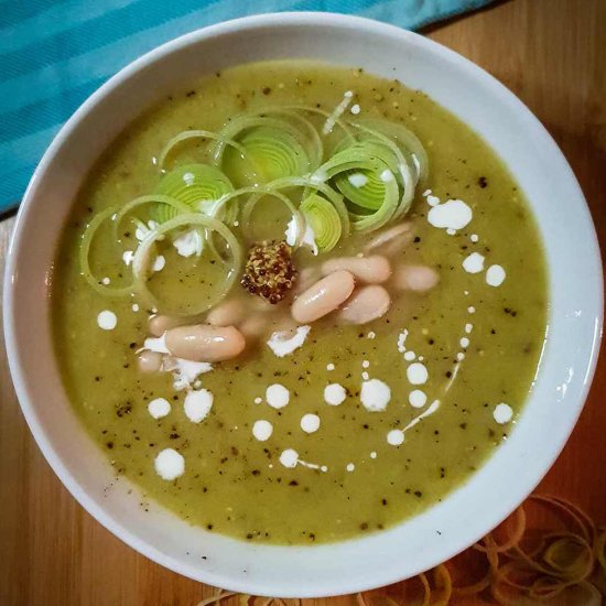 Leek, beans and mustard cream soup