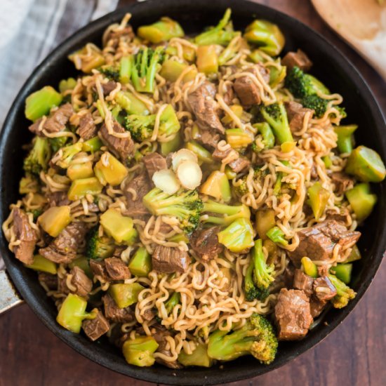 Beef and Broccoli Ramen Nooodles