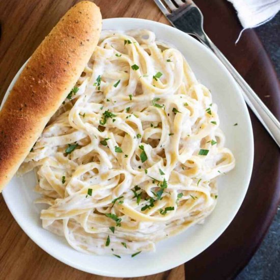 Easy Alfredo Sauce