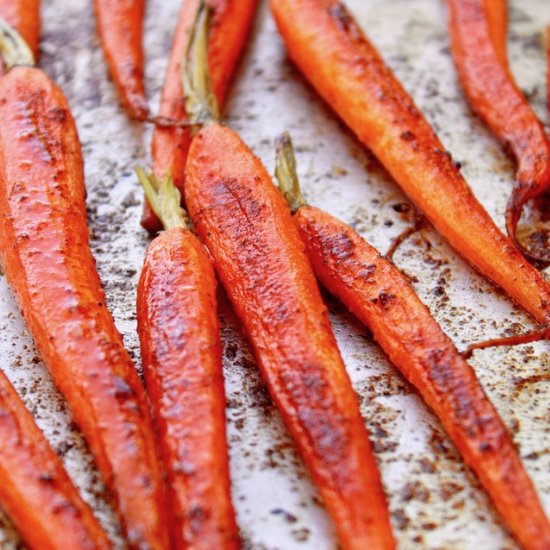 Cardamom Roasted Baby Carrots