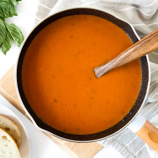 Easy 10-Minute Creamy Tomato Soup