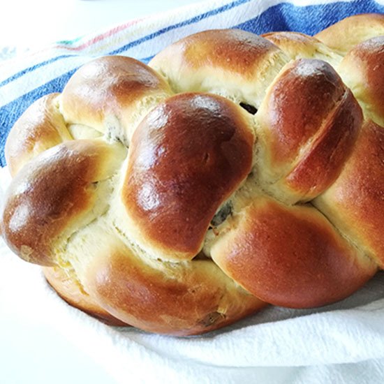 6 Strand Raisin Challah Bread