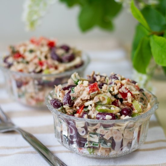 Kidney bean and tuna salad