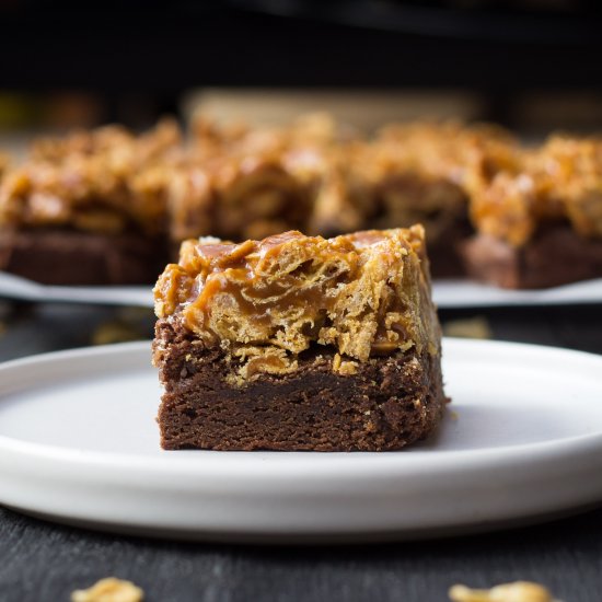 caramel cornflake brownies