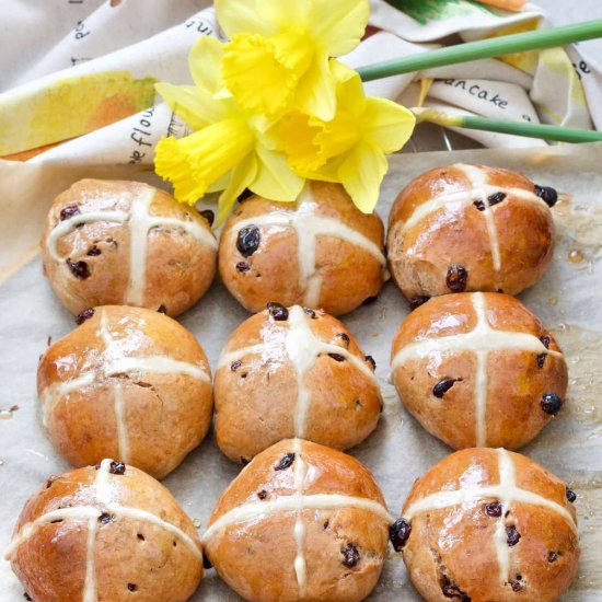 Vegan Hot Cross Buns