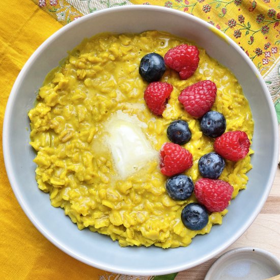 Indian Inspired Superfood Oatmeal