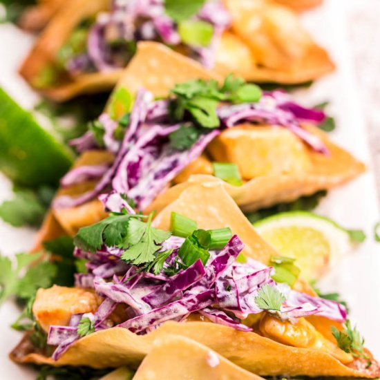 Bang Bang Chicken Wonton Tacos