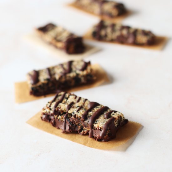 Black Sesame Prune & Chocolate Bars