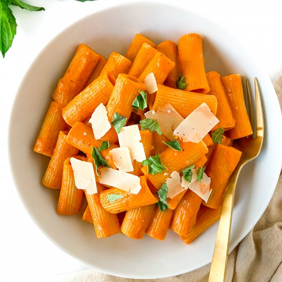 Creamy Roasted Red Pepper Pasta