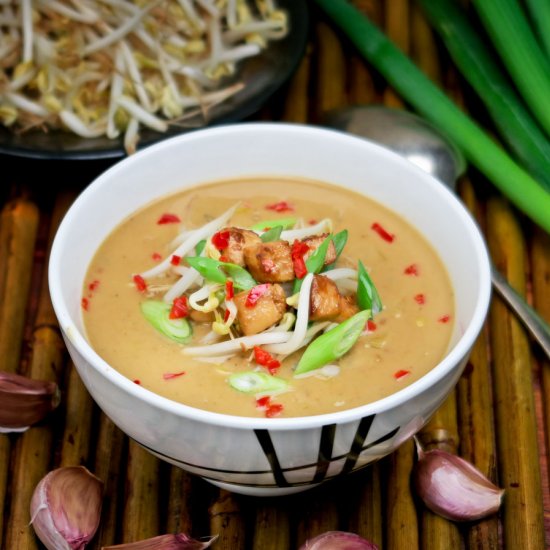 Spicy peanut soup