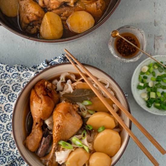 Chinese Chicken Stew with Potatoes