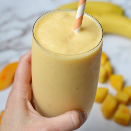 Banana peach smoothie