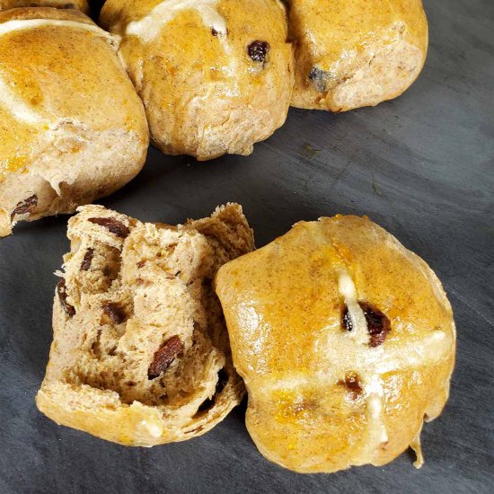 Easy way to make hot cross buns