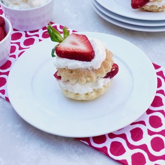 Strawberry Shortcake Bites