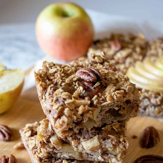 Apple Pecan Baked Oatmeal