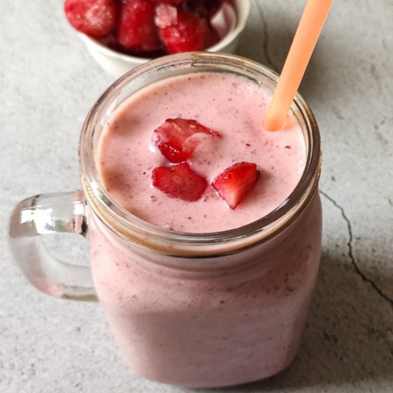 Strawberry banana smoothie