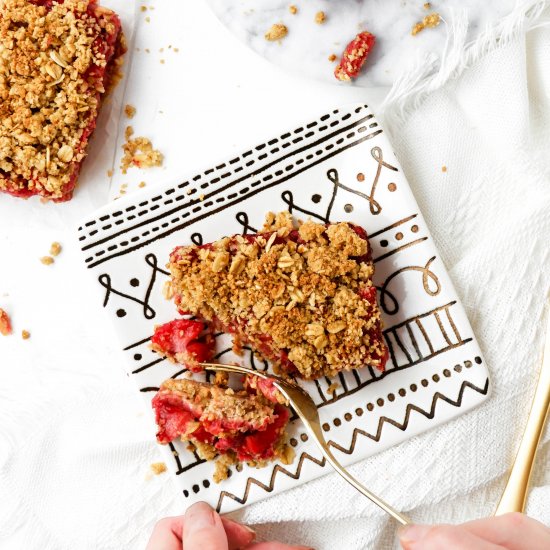 Strawberry Crumble Bars