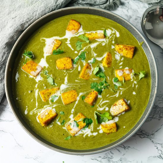 Spinach Gravy with Curried Tofu