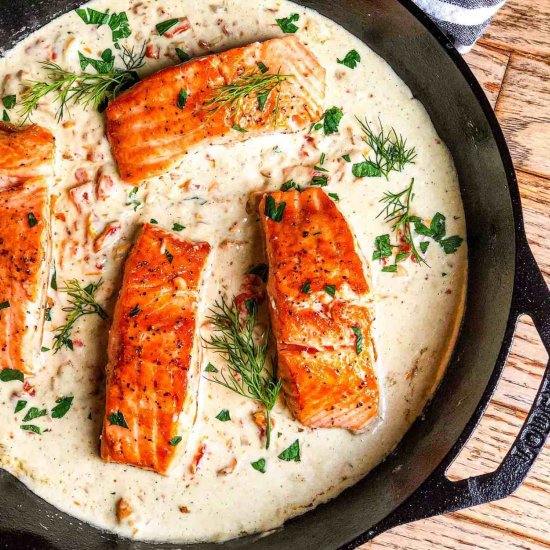 Seared Salmon in Lemon Dill Sauce