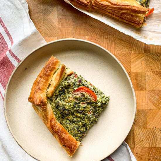 Vegan ricotta and spinach quiche