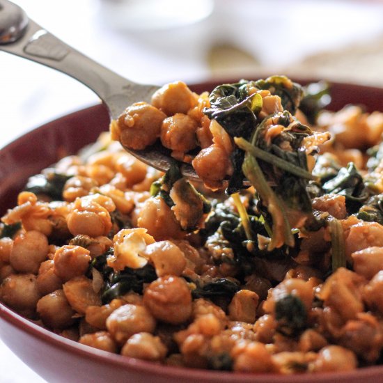 Spicy Chickpea Spinach Salad