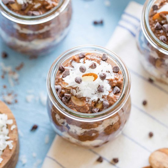 “Candy Bar” Chocolate Chia Pudding