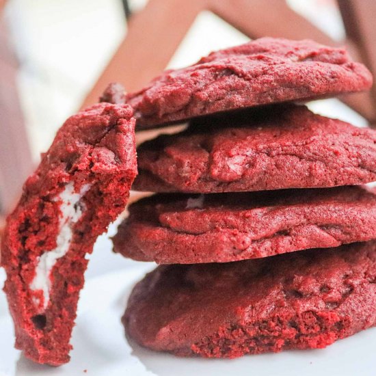 Red Velvet Cheesecake Cookies