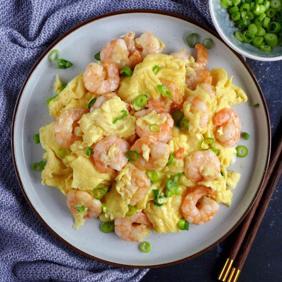 SHRIMP AND EGG STIR-FRY