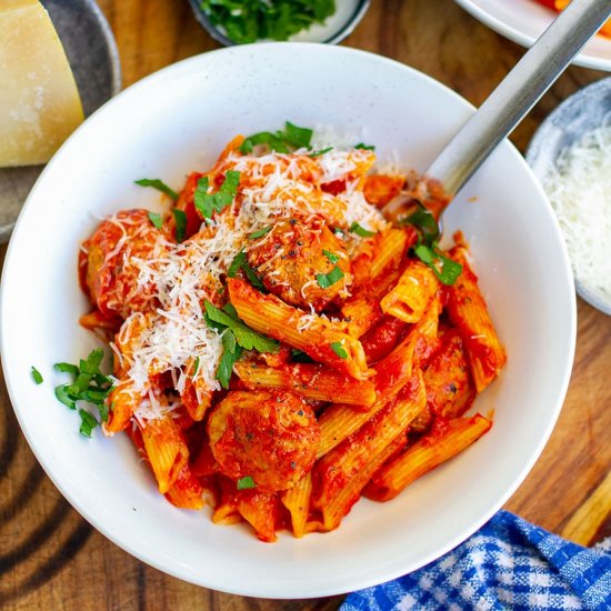 Instant Pot Tomato Meatball Pasta