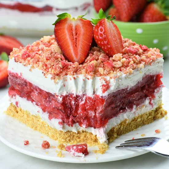 Strawberry Jello Lasagna