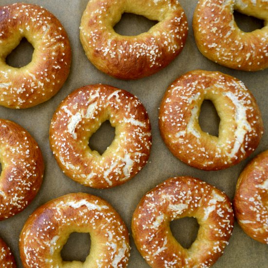 Easy Soft Pretzel Bagels