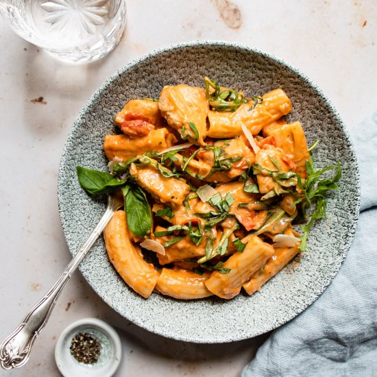 30 Minute Tomato Chicken Pasta