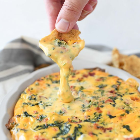 Baked Cheesy Bacon & Spinach Dip